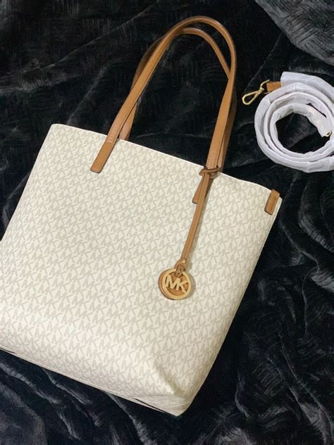 michael kors hayley tote vanilla|MICHAEL KORS Hayley Large Tote Bag .